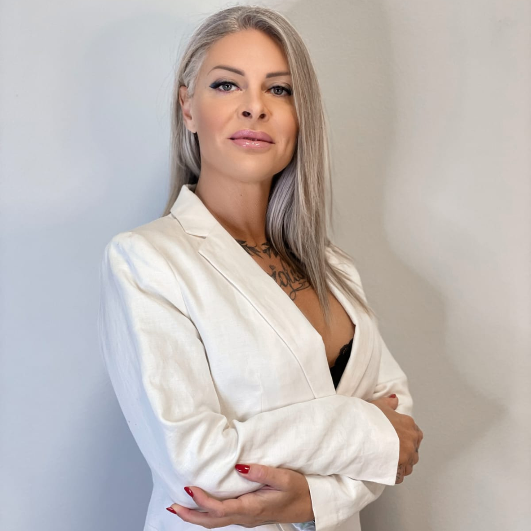 Il Team di Golden Needle presenta: Cristina Marsonet - Permanent Make-Up Artist